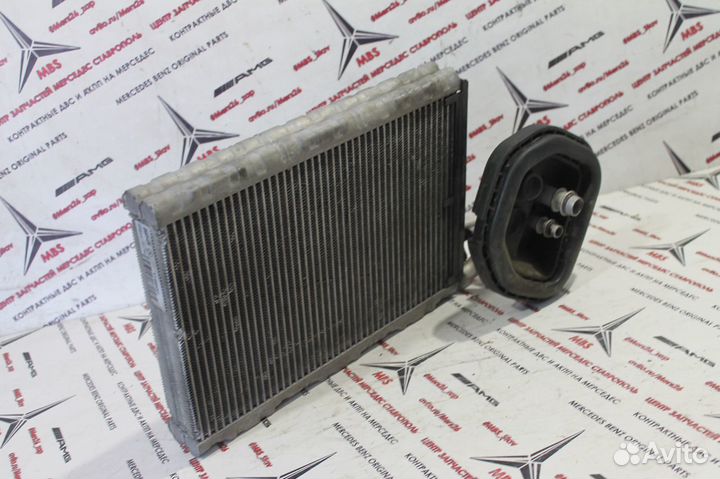 Радиатор печки W204 Mercedes