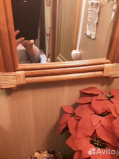 Зеркало настенное из ротанга