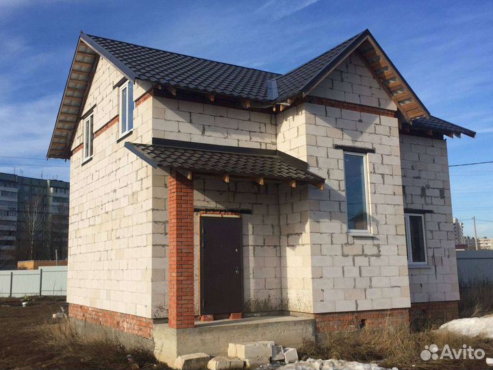 Бригада строителей