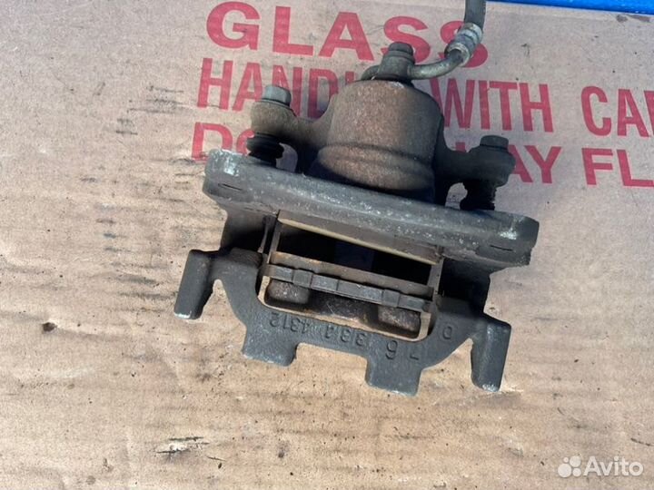 Суппорт задний правый Infiniti Ex35 J50 3 2008