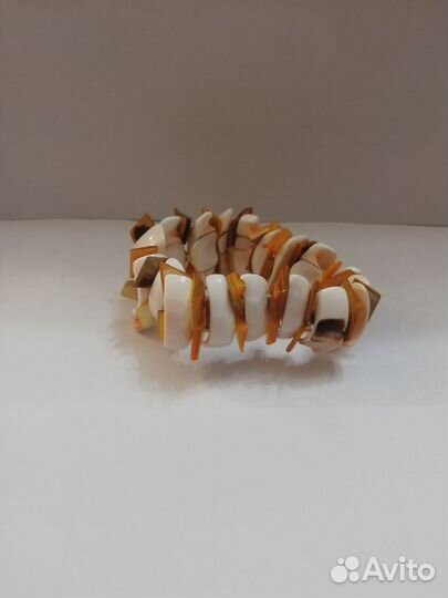 Браслет женский из камней