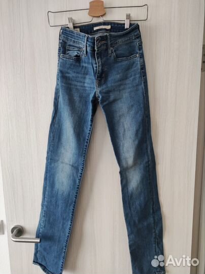 Джинсы женские