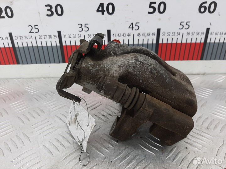 Суппорт задний правый для Opel Zafira B