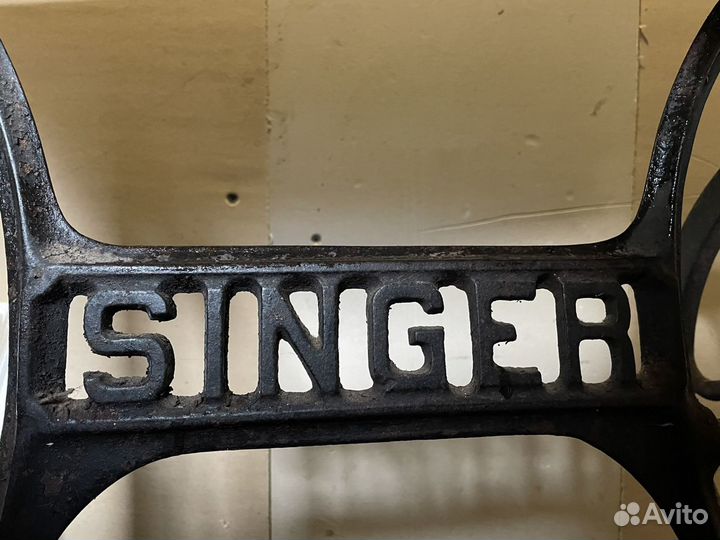 Швейная машина Singer