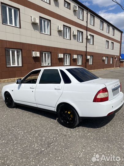 LADA Priora 1.6 МТ, 2011, битый, 333 333 км