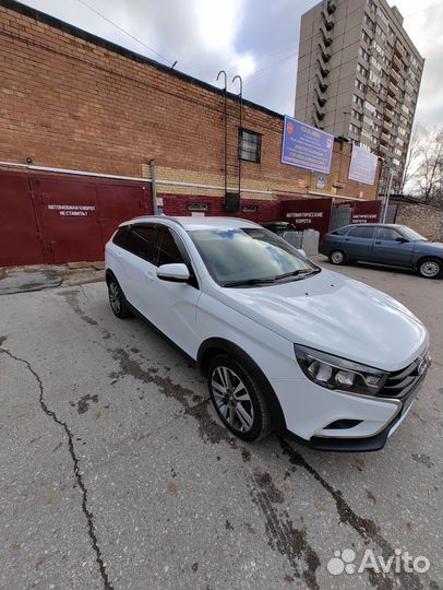 LADA Vesta Cross 1.8 AMT, 2019, 98 000 км