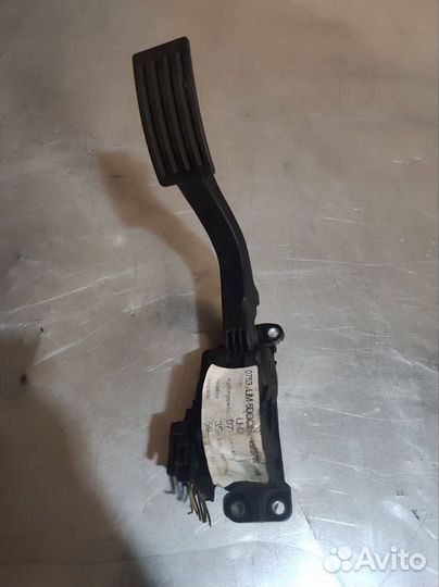 Педаль газа Ford Focus 2 2008 4M519F836