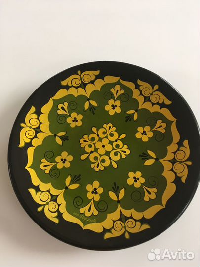 Сувенирные три тарелки настенные