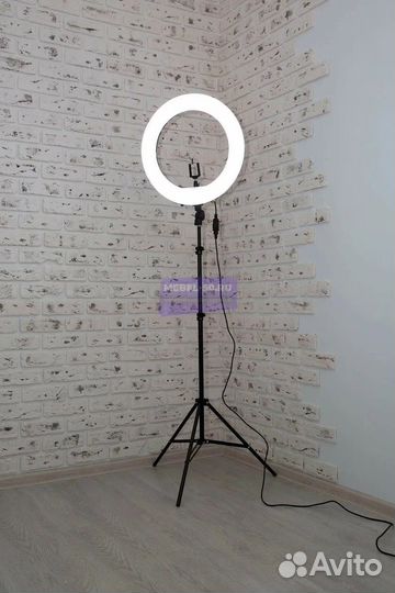 Кольцевая лампа