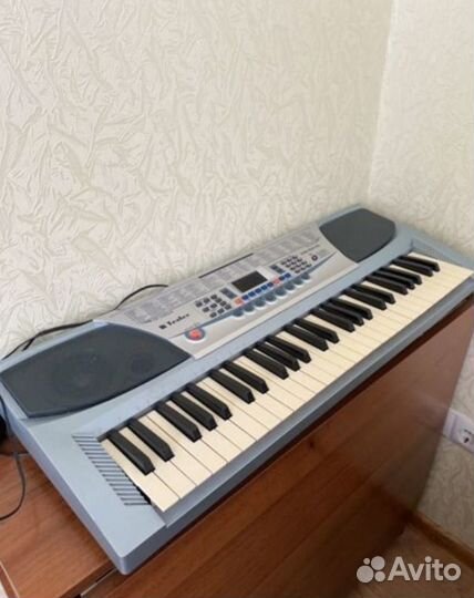 Синтезатор Tesler KB-5410