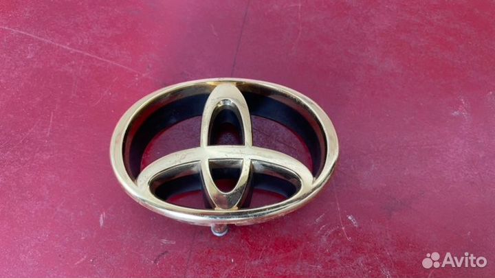 Эмблема задняя Toyota Celsior UCF21 1UZ-FE 1999
