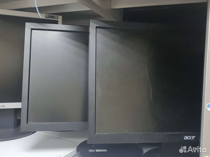 ЖК монитор 18.5