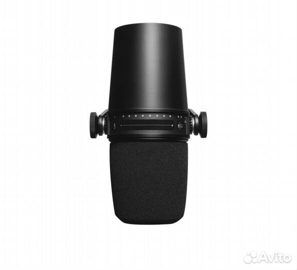 Комплект для записи подкастов Shure MV7-K-bndl