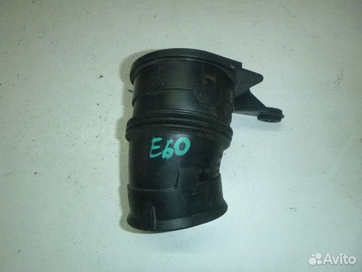 Патрубок воздушного фильтра BMW E60/E61 2003