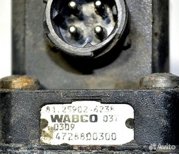 Главный кран уровня пола MAN TGX 18.680 (01.07)