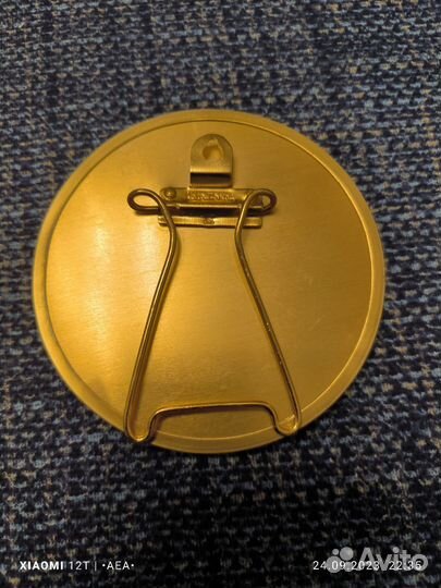 Плакетка Л.Н.Толстой,работы скульптора Н.Соколова