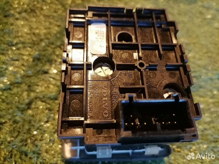 Переключатель света фар 30772412 Volvo S40 V50 MS