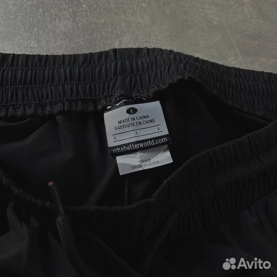 Шорты Nike Big Swoosh