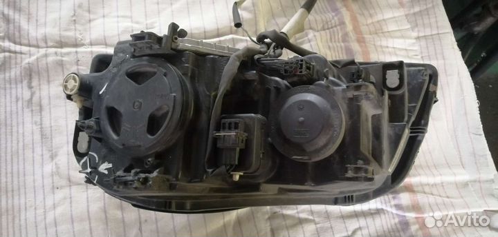 Фара комплектная volvo xc90 правая и левая