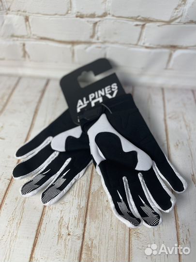 Мотоперчатки