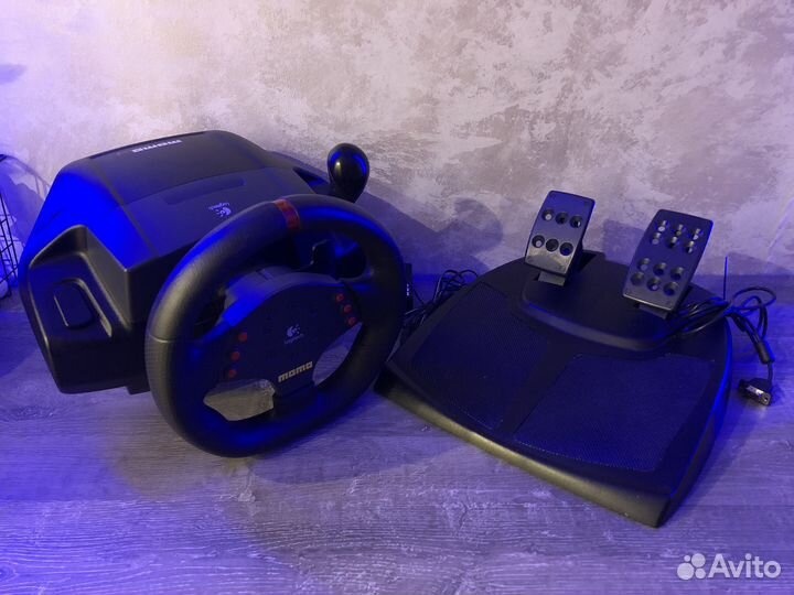 Игровой руль logitech momo racing 900