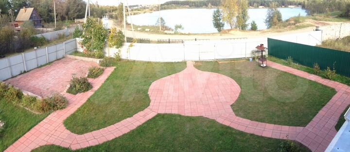 Дом 200 м² на участке 10 сот.