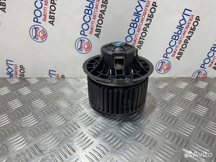 Моторчик печки Kia Cerato 2