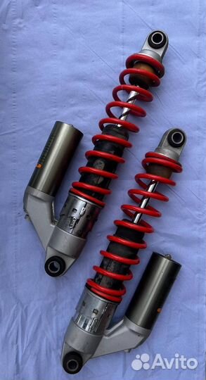 Амортизатор задний 54671-10