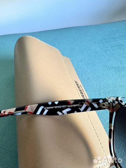 Очки солнцезащитные Burberry оригинал новые