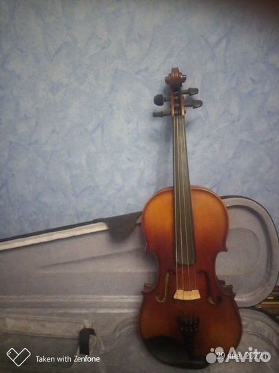 Скрипка с чехлом
