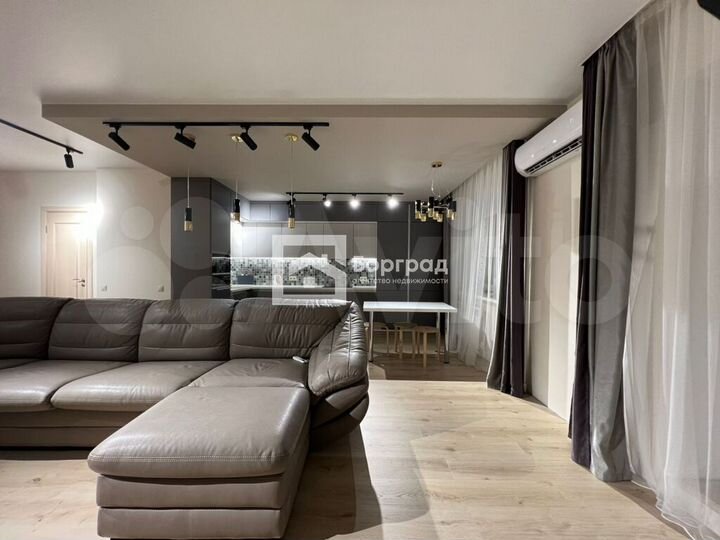 3-к. квартира, 128 м², 4/15 эт.