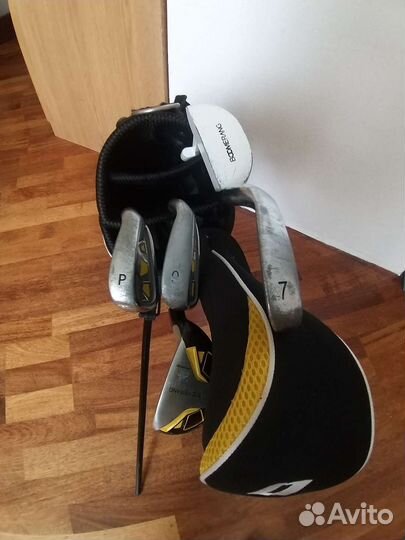 Набор клюшек для гольфа