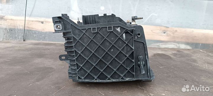 Корпус аккумулятора Рено Флюенс