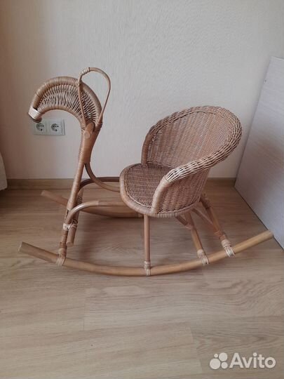 Качалка из ротанга детская лошадка