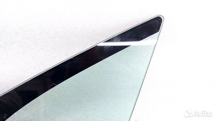 Стекло двери (форточка) переднее левое Kia K5 DL3