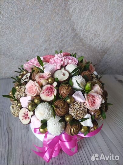 Сладкие букеты из конфет