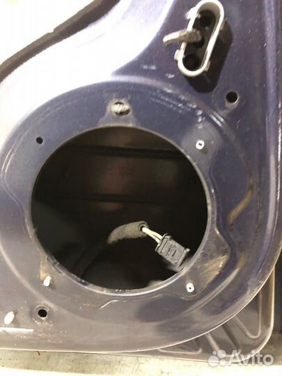 Дверь боковая задняя левая Peugeot 308 хэтчбек EP6