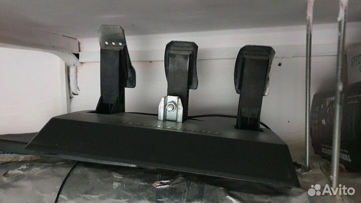 Thrustmaster t300, th8a shifter кпп и ручник