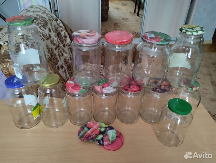 Банки стеклянные с винтовыми крышками