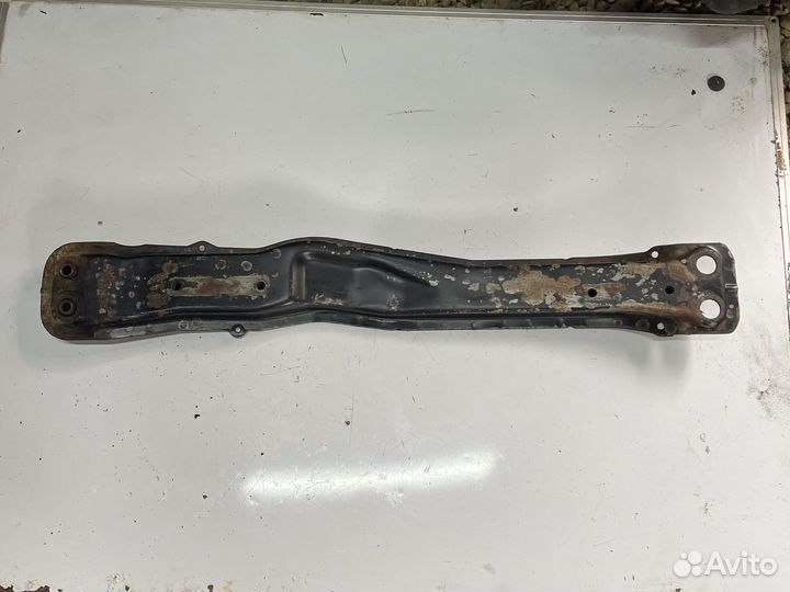 Поперечная балка libero cb4w 4g92