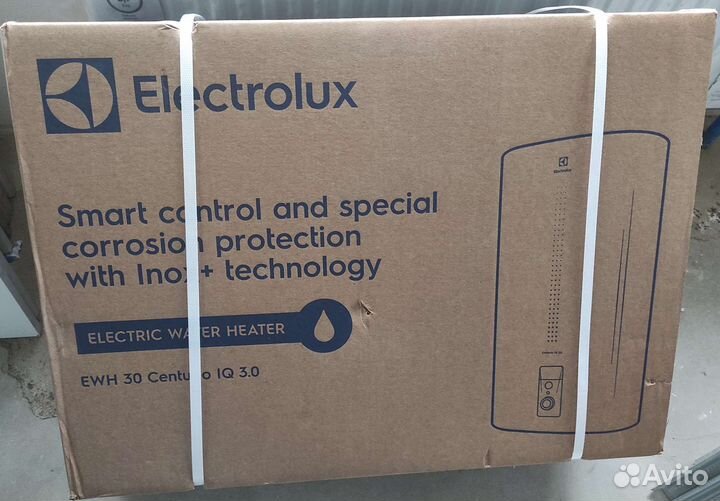 Водонагреватель EWH 30 centurio IQ3.0 новый