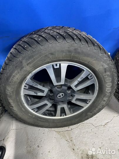 Goodyear UltraGrip Ice Arctic SUV 265/60 R18 114T