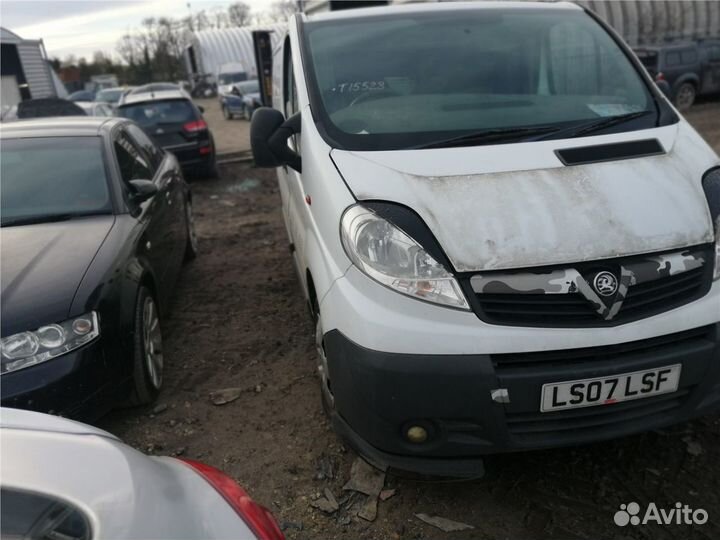 Разбор на запчасти Opel Vivaro 2001-2014