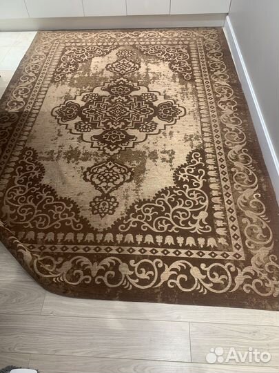 Ковры бу 2на3м в хорошем состоянии
