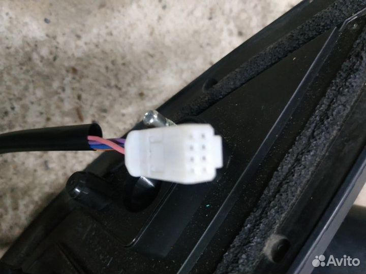 Зеркало правое Nissan X-Trail T31 2007