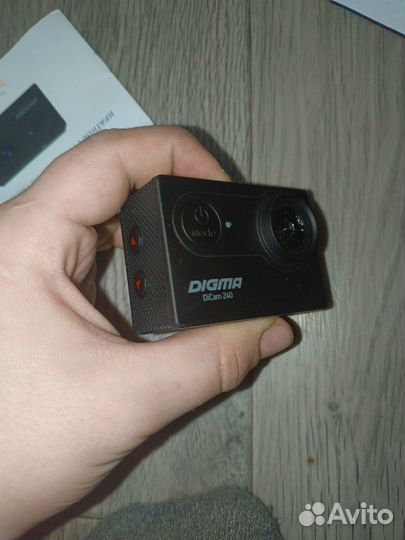 Экшен камера Digma 240