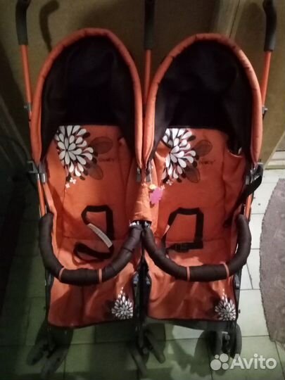 Прогулочная коляска