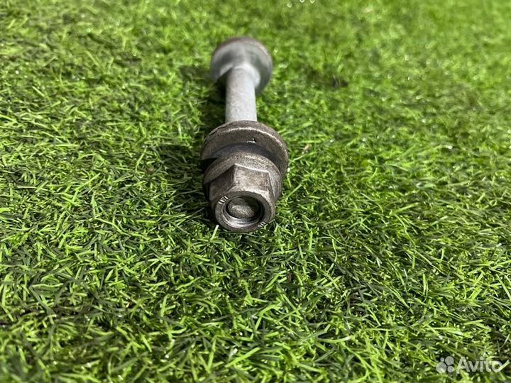 Болт развальный задний Bmw 5 E60 2.5 N52 2008