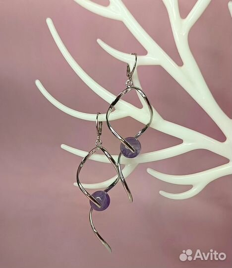 Серьги с натуральными камнями в подарочной коробке