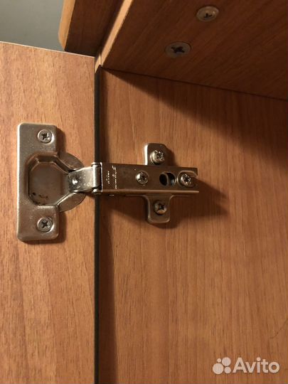 Шкаф распашной